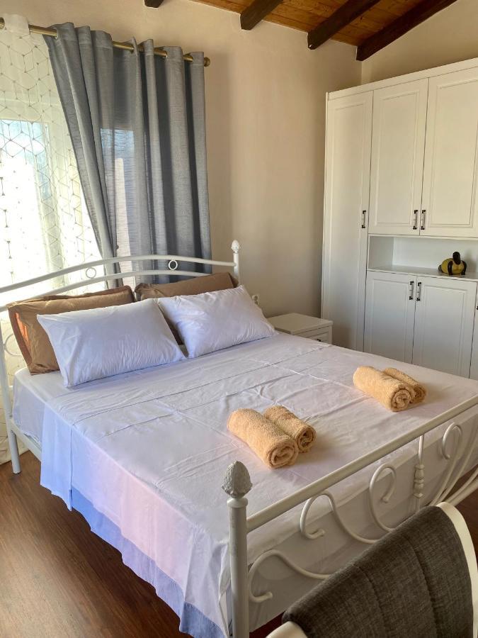 Villa Tani'S House Sarandë Esterno foto