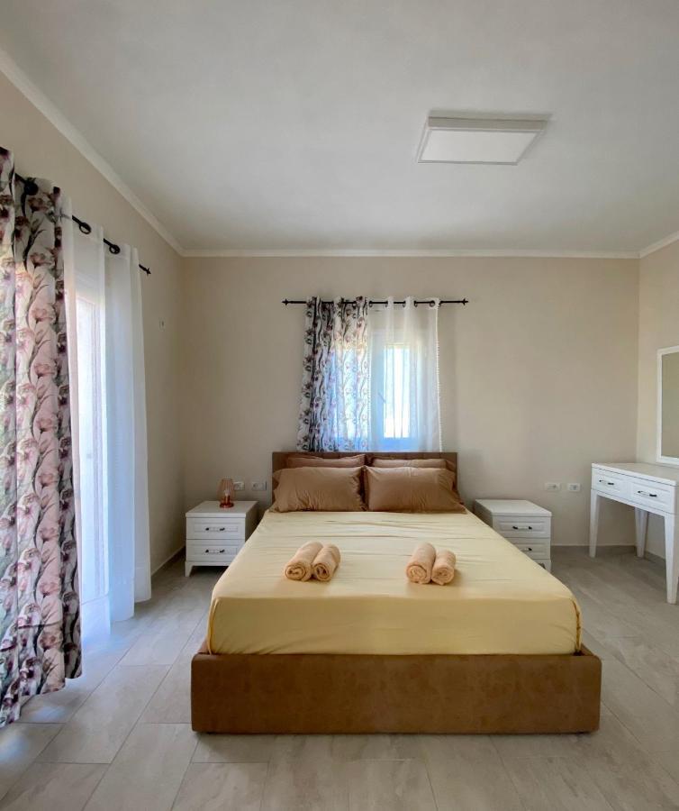 Villa Tani'S House Sarandë Esterno foto