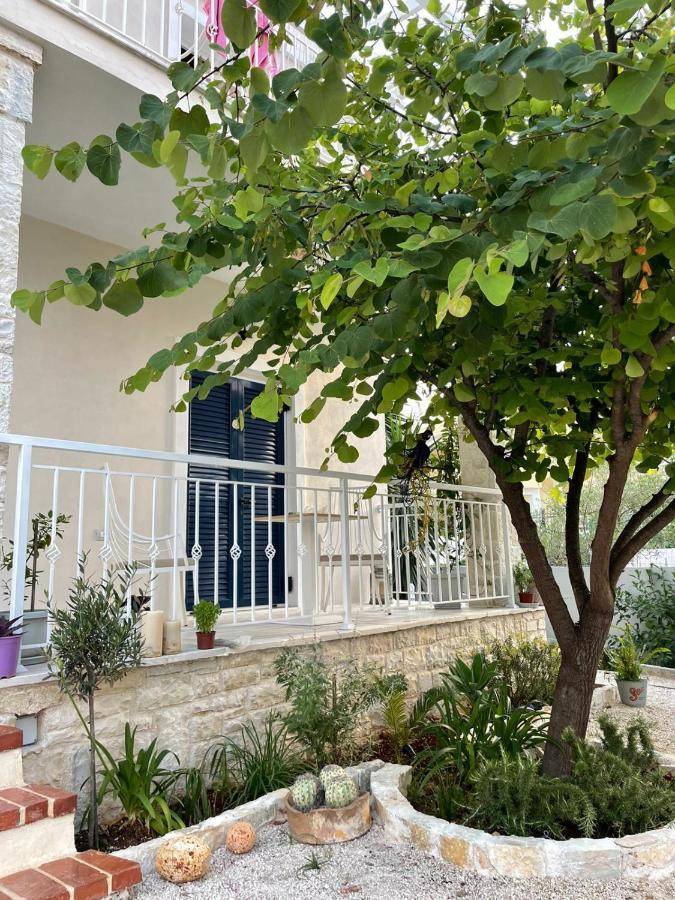 Villa Tani'S House Sarandë Esterno foto